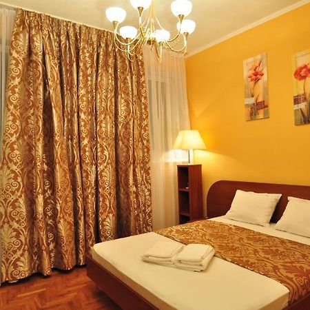 Status Guesthouse Київ Екстер'єр фото